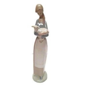 Lladro Porcelain Figurine Girl With Lamb 4505 Handcrafted Collectible Home Decor